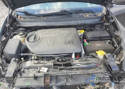 2016 Jeep Cherokee Limited z USA, uszkodzony, nr VIN 1C4PJMDS4GW344775